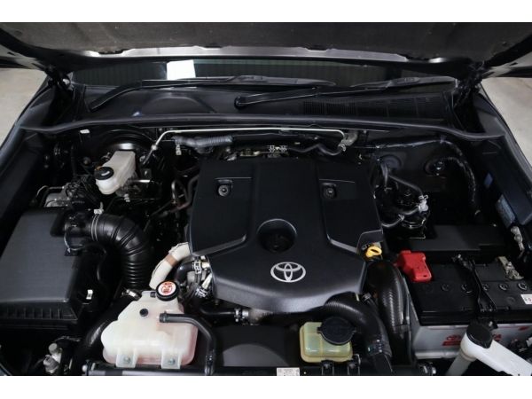 2018 Toyota Fortuner 2.4 V SUV AT  (ปี 15-18) B6983 รูปที่ 3